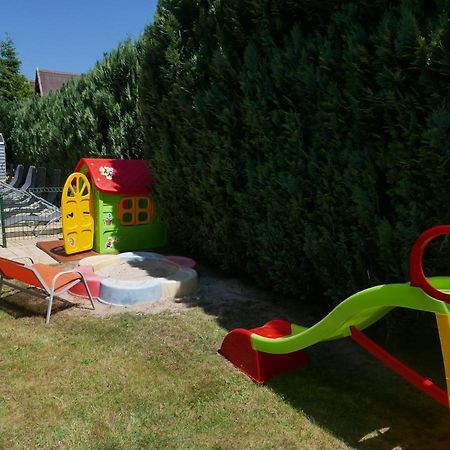 Ferienhaeuser Mit Pool Rewal Zewnętrze zdjęcie