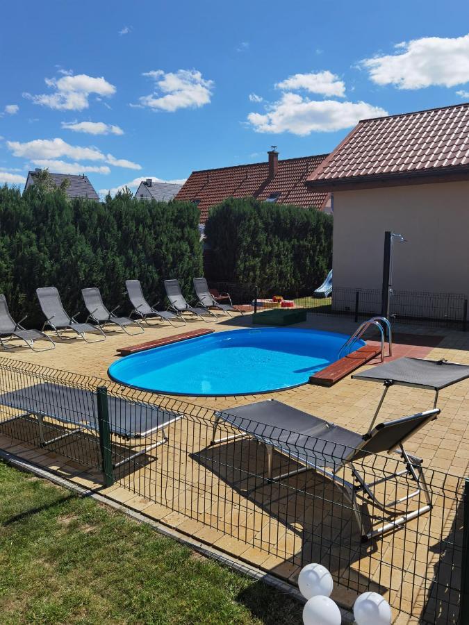 Ferienhaeuser Mit Pool Rewal Zewnętrze zdjęcie